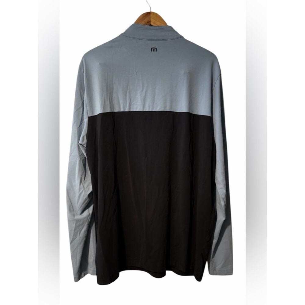 Travis Mathew golf 1/4 zip long sleeve pullover. Size XXL. Gray- Black Color - Picture 5 of 6